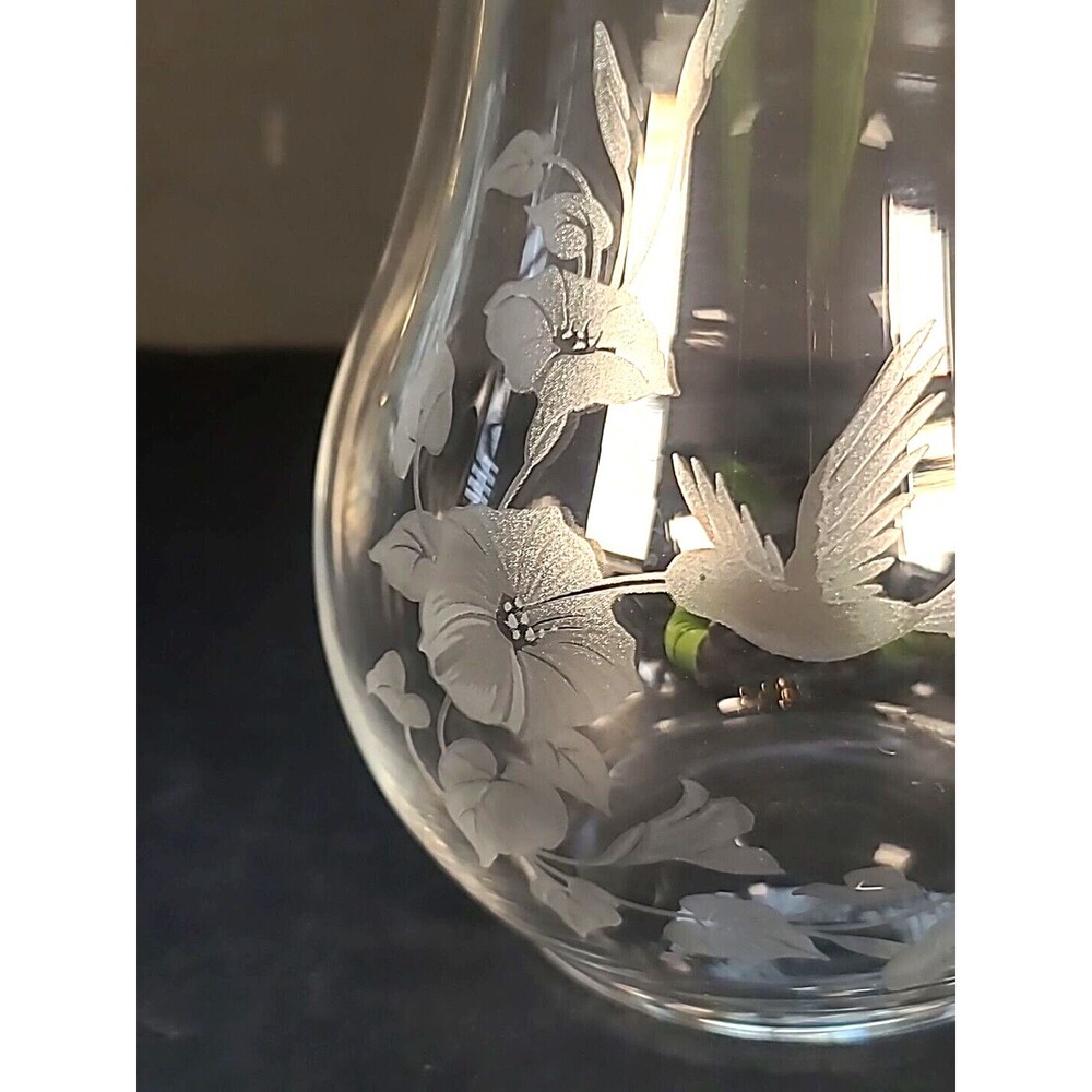 Lead Crystal Pitcher Hummingbird Etched Design Hand Blown in France Avon VTG - Picture 2 of 10